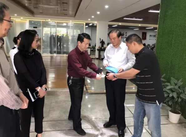 合肥市政协主席韩冰一行莅临合肥慧算账视察指导 合肥市政协主席韩冰一行莅临合肥慧算账视察指导